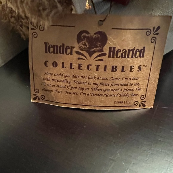 Tender Hearted collectible Bear. - Picture 3 of 5